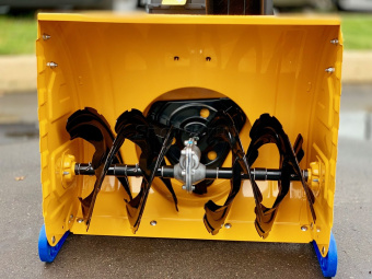 snegouborshik-benzinovyj-cub-cadet-xs2-61-swe-96d