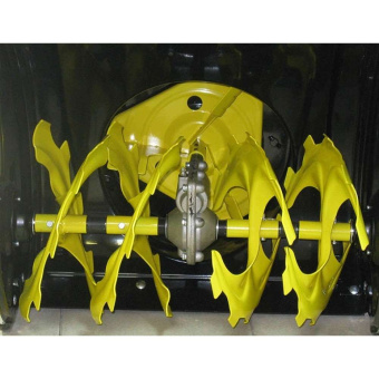benzinovyj-snegouborshhik-huter-sgc-4000_2-habarovsk